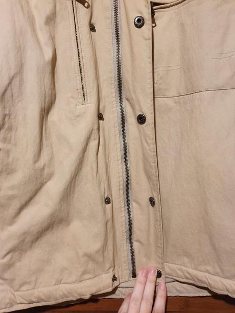 Teplá bunda, gate,l