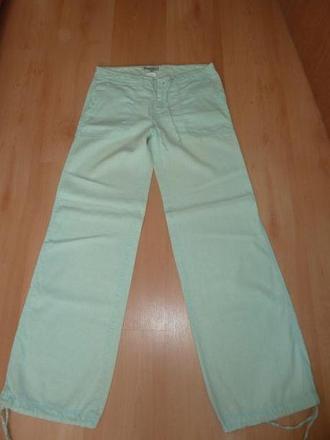 Svetlomodré nohavice, 38