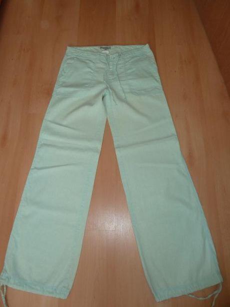 Svetlomodré nohavice, 38