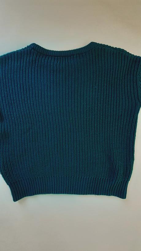 Sveter, reserved,140