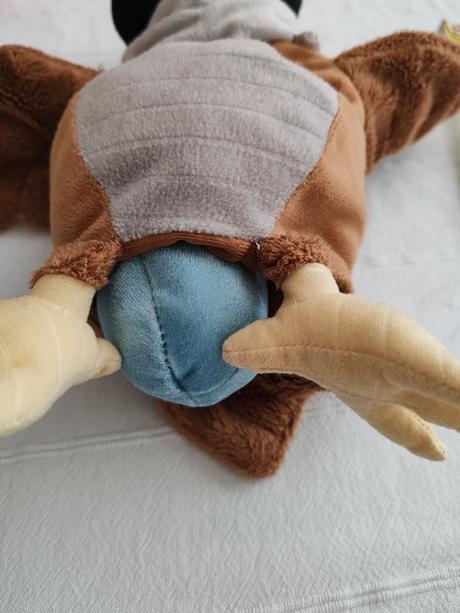 Plyšová hračka - orol s vajíčkom, 