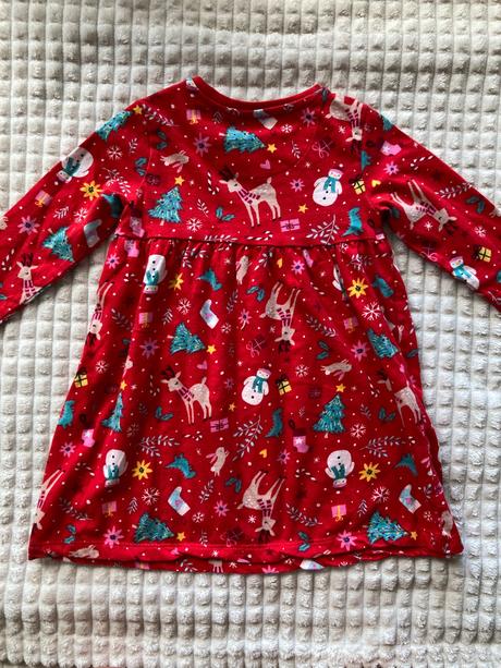 Vianočné šaty, tesco,86