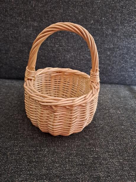 Pruteny košík malý, 