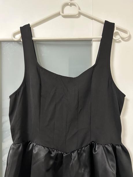 Romantické šaty, m