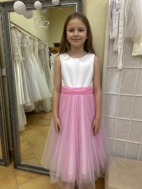 Dievčenské šaty, 128