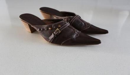 Tmavo hnedé topánky, 37