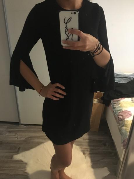 Bershka šaty s volanovym rukavom, bershka,xs