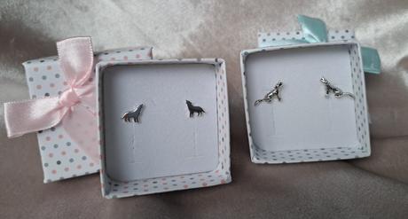 Strieborné náušnice vlk,