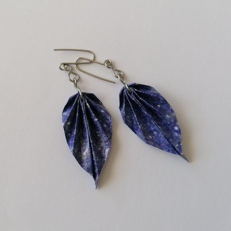 Náušnice list - modrofialový,