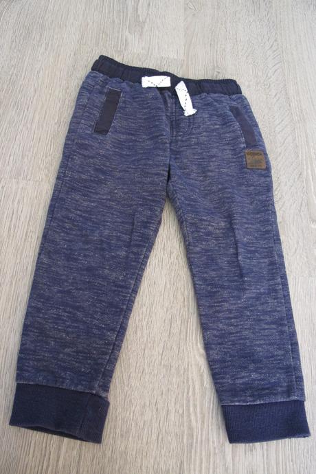 Tepláky v super stave, f&f,104