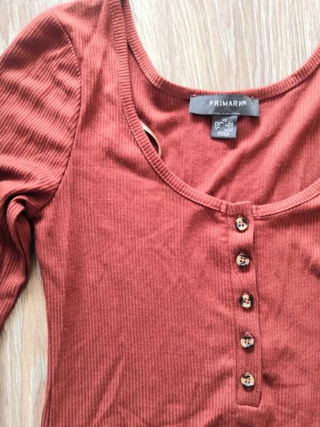 Vrúbkované/rebrované body, primark,xs