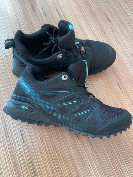 Botasky umbro, umbro,36