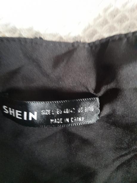 Cierna crop kratka bluzka, l