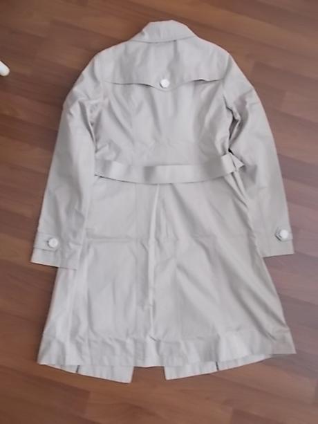 Nenosený trenchcoat charles tyrwhitt, s