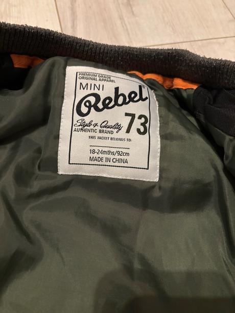 Prechodná bombera, rebel,92