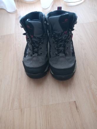 Trekové topánky, 37