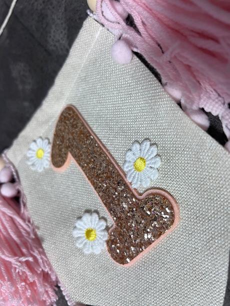 Banner s číslom 1, 