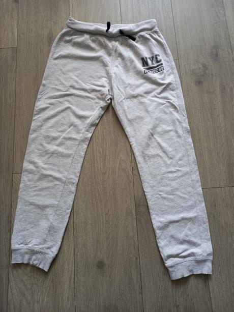 Teplaky 152, terranova,152