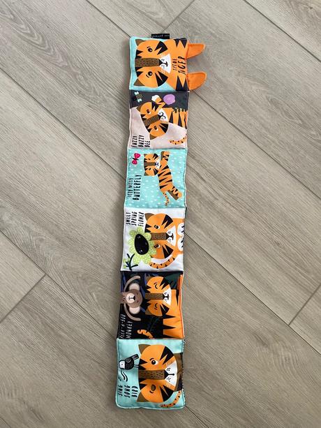 Látková knižka tip toe tiger, 