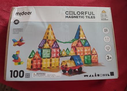 Farebná magnetická stavebnica - 100 ks, 