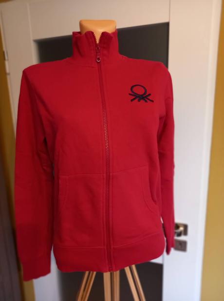 Červená mikina, m