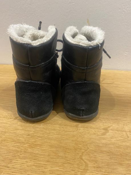 Zimne topanky, 25