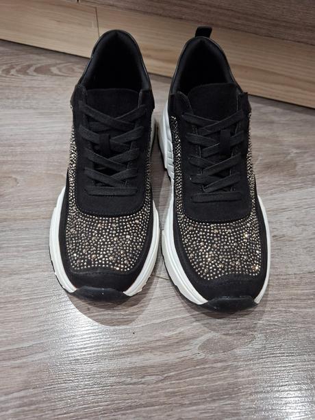Cierne tenisky s kamienkami, 39