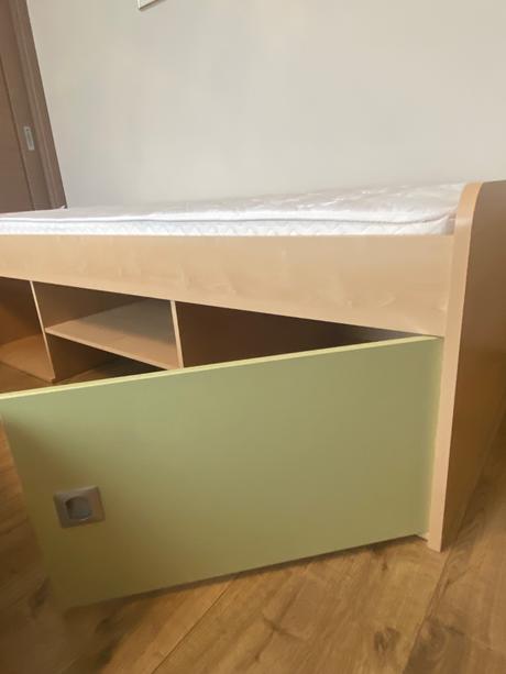 Posteľ, šírka (cm): 90,dĺžka (cm): 200