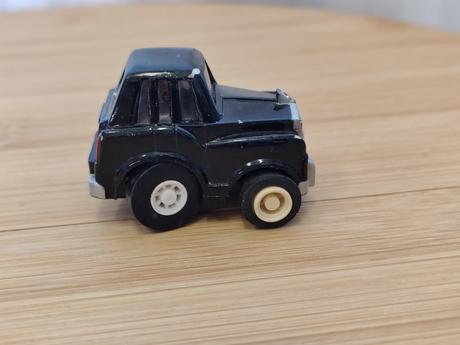 Raritný vintage rolls-royce značky dil 1988 servis,