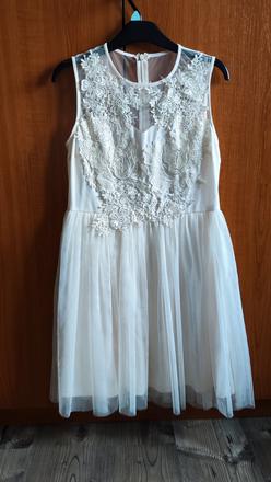 Spoločenské šaty, 42