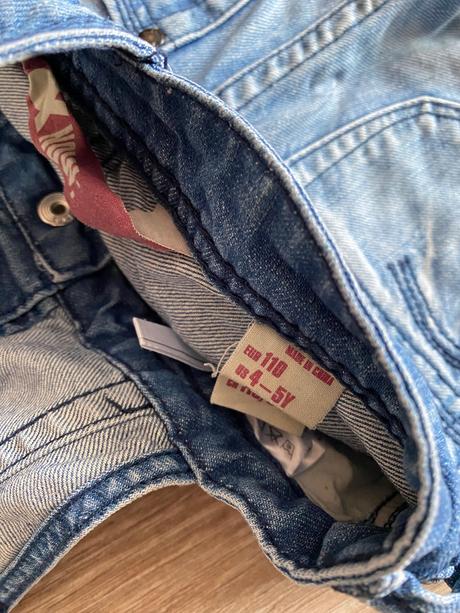 Riflové sortky na traky, 110