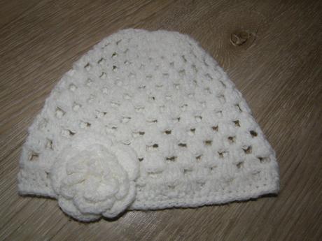 Háčkovaná čiapka 98/104 - výborný stav, 98