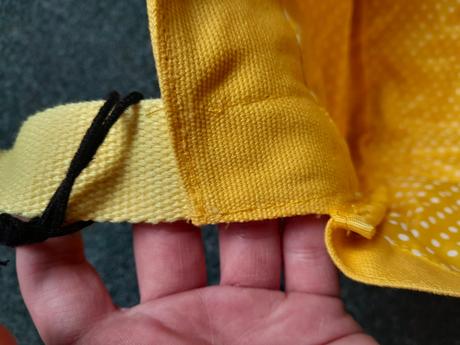 Taška kačka žltá, 