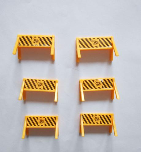 Mix dopravných značiek,