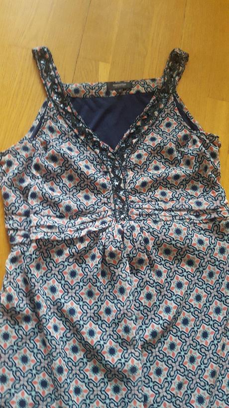 Vzorované maxišaty, 42