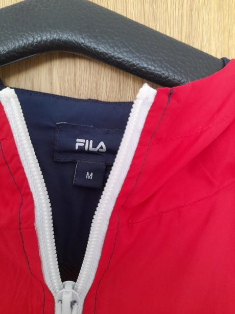 Tenká vetrovka, fila,m