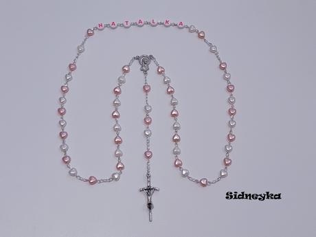 Ruženec s menom a dátumom, 