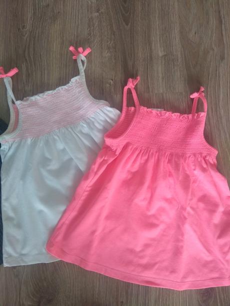 Krásne šaty plus 2tričká, 86–98