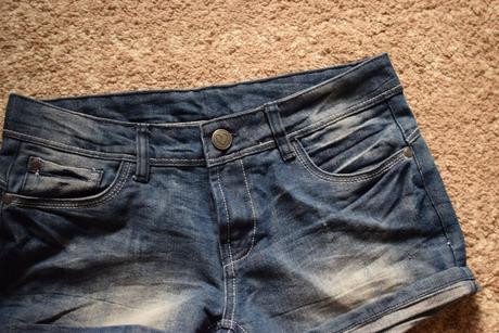 Nové riflové kraťasky, kik,158