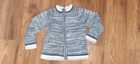 Belasy svetrik z pleteniny, 110