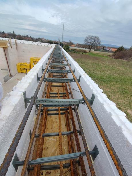 Šalovacie / debniace polystyrénové tvárnice,