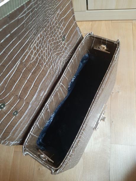 Kabelka monart, monart