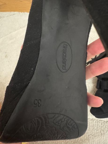 Topanky na opatku, graceland,35