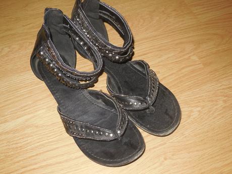 Sandálky, 34