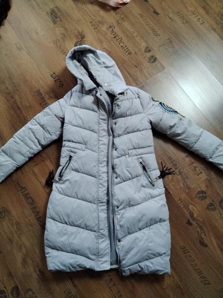 Dievčenská bunda, 36