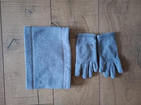 Nakrcnik/tunel a rukavice, benetton,122