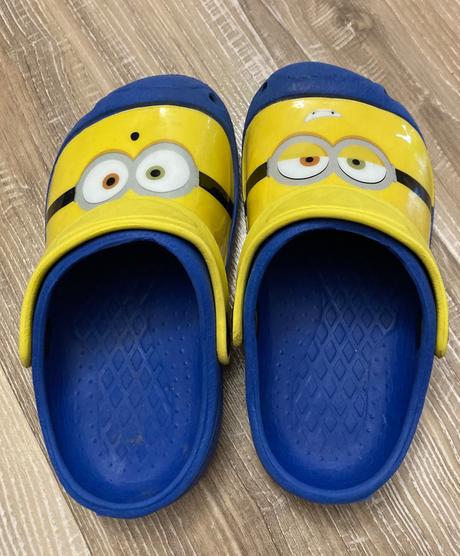 Šľapky/croksy mimóň, pepco,26