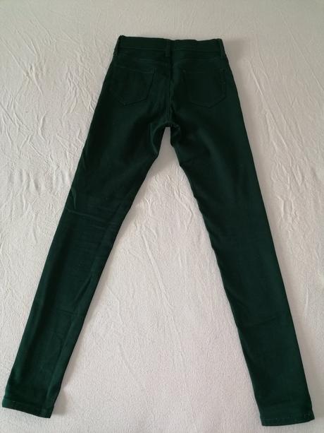 Smaragdovozelené džegínsy, f&f,s