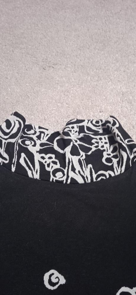 Dlhší sveter m / 38, m