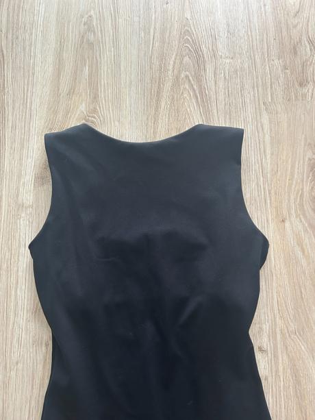 Skvelý overal značky oysho, pc 80 eur, m